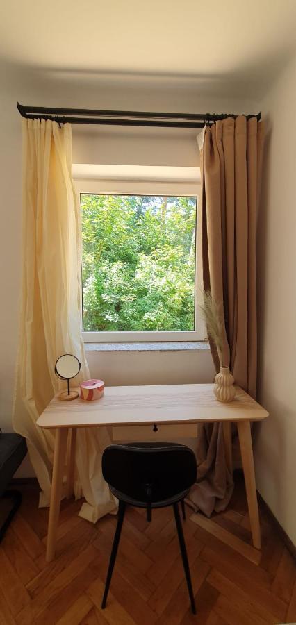 The Pines Serviced Apartments Braşov Esterno foto
