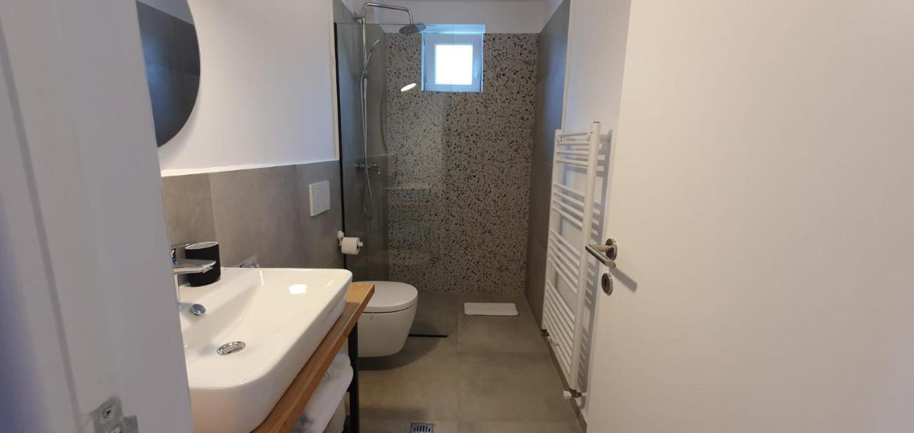 The Pines Serviced Apartments Braşov Esterno foto