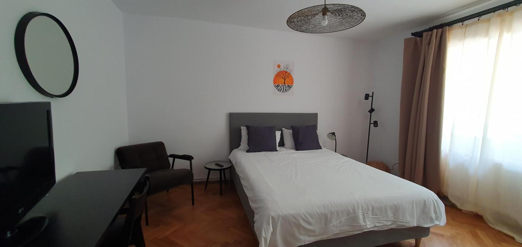 The Pines Serviced Apartments Braşov Esterno foto